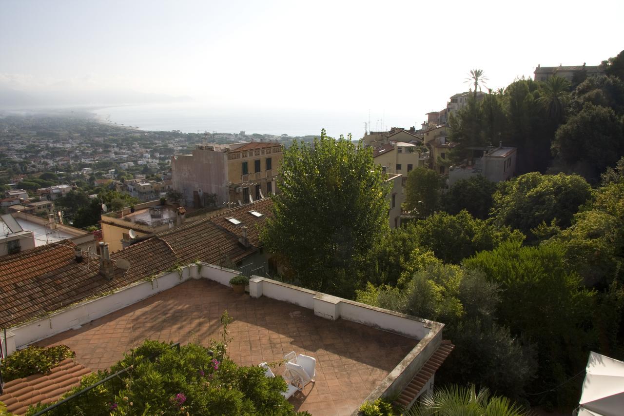 Hotel Giardino Degli Ulivi Сан-Феліче-Чирчео Екстер'єр фото